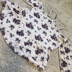 American Eagle Outfitters Tops - AE cold shoulder top!! ✨ American Eagle Outfitters Tops - AE cold shoulder top!! ✨